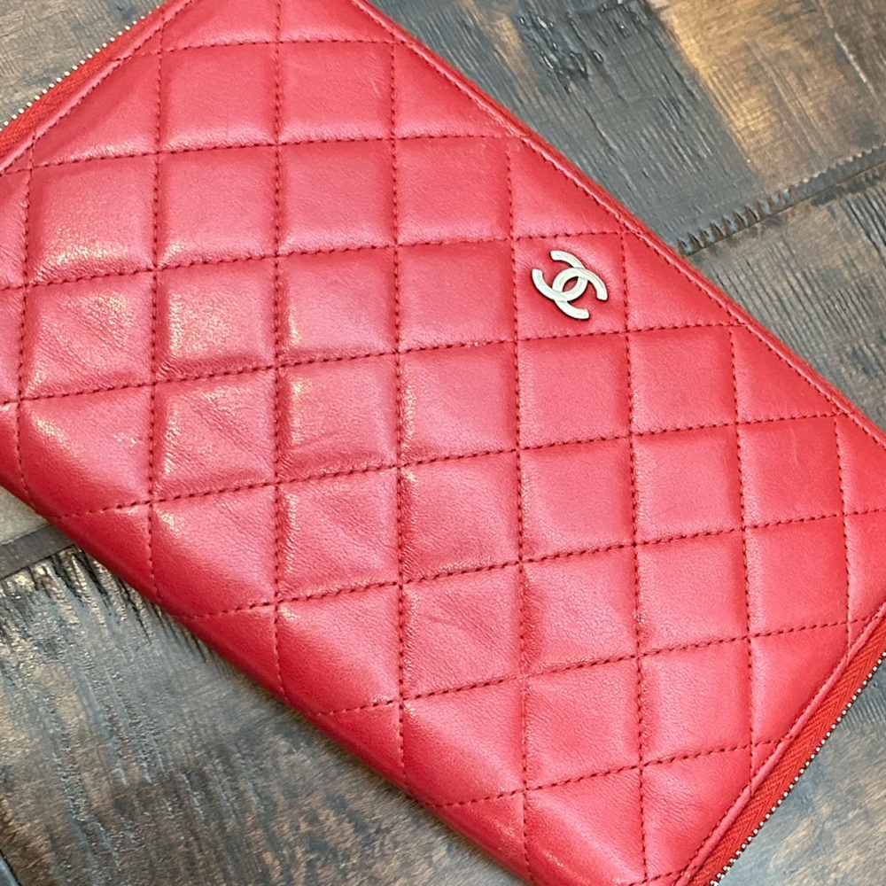 CHANEL Red Quilted Zip Around Wallet